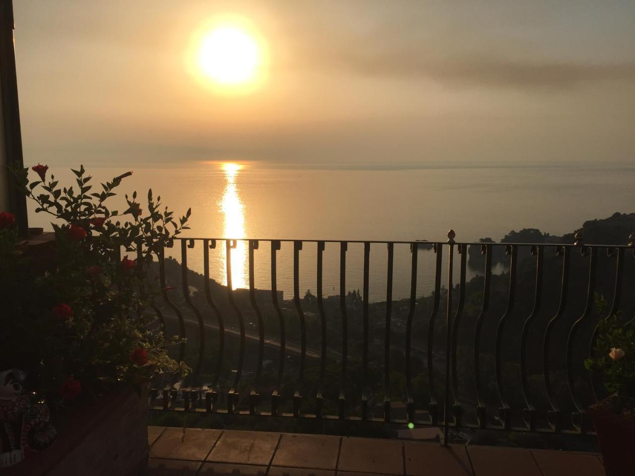 B&B La Terrazza Sul Mare Taormina Ngoại thất bức ảnh