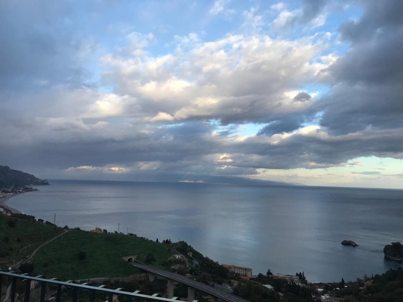 B&B La Terrazza Sul Mare Taormina Ngoại thất bức ảnh